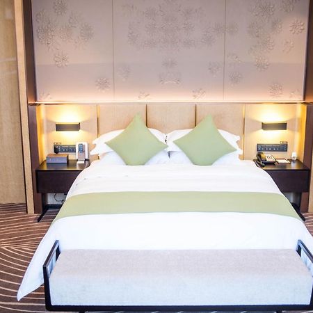 Leshan Ramada Hotel Екстериор снимка