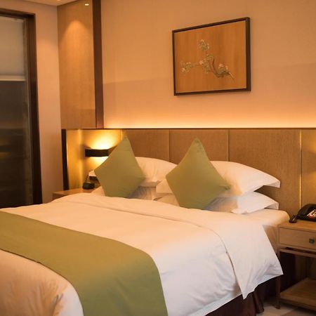 Leshan Ramada Hotel Екстериор снимка