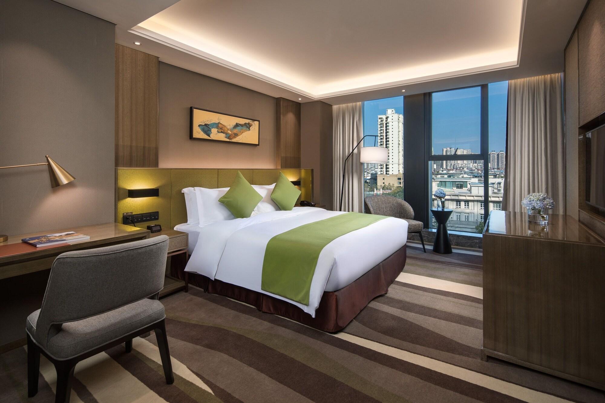 Leshan Ramada Hotel Екстериор снимка