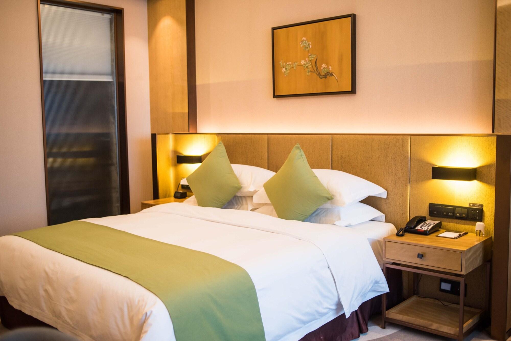 Leshan Ramada Hotel Екстериор снимка