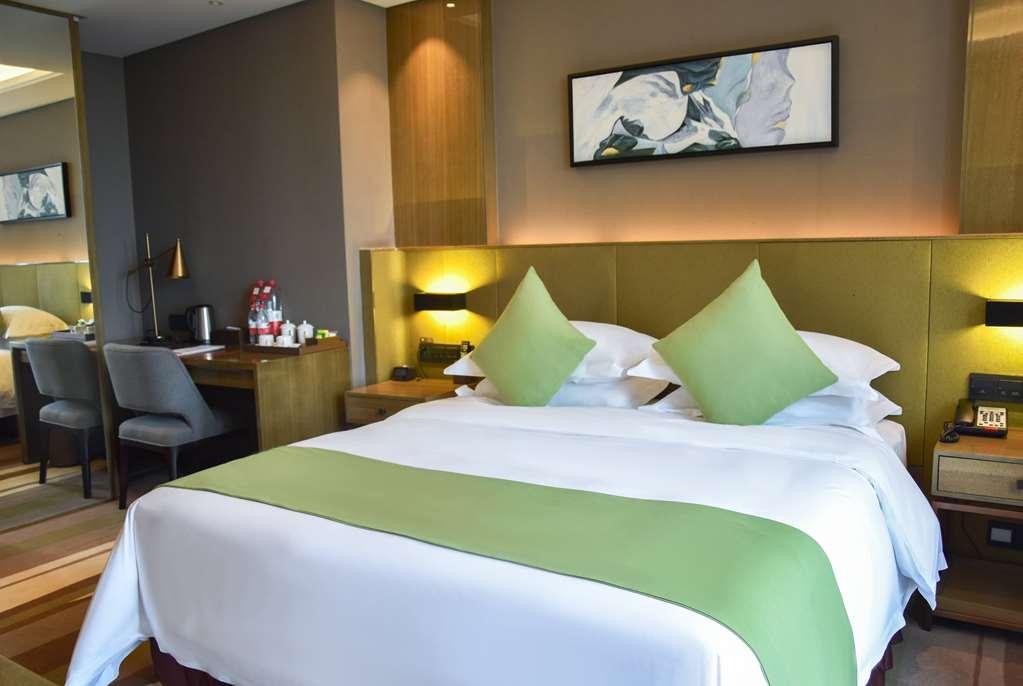 Leshan Ramada Hotel Стая снимка