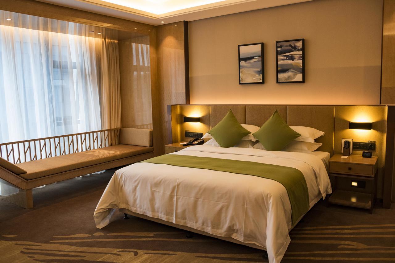 Leshan Ramada Hotel Екстериор снимка