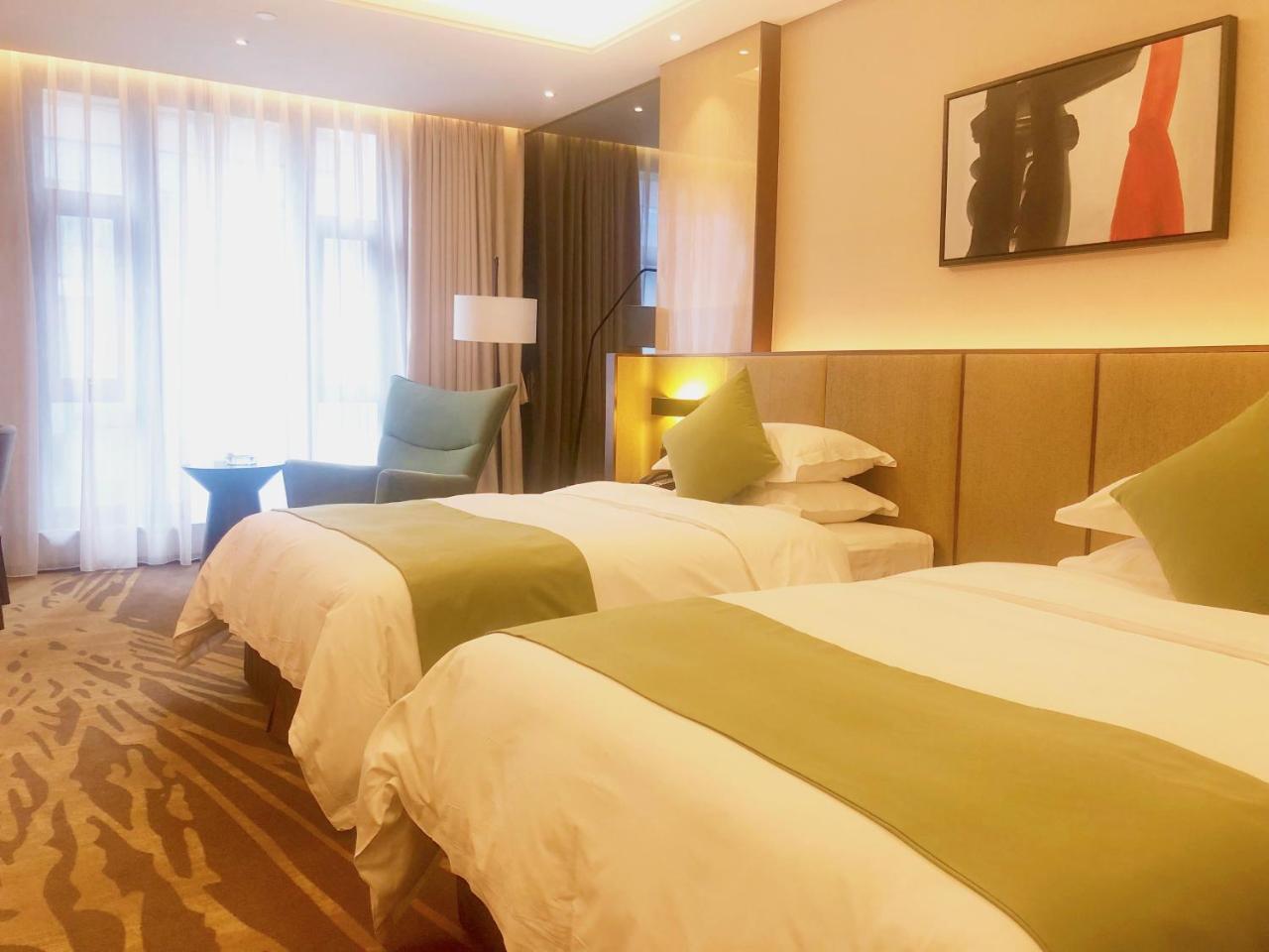 Leshan Ramada Hotel Екстериор снимка
